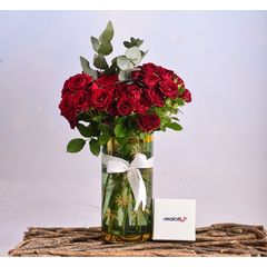 Red Baby Roses in Plam Spring Vase