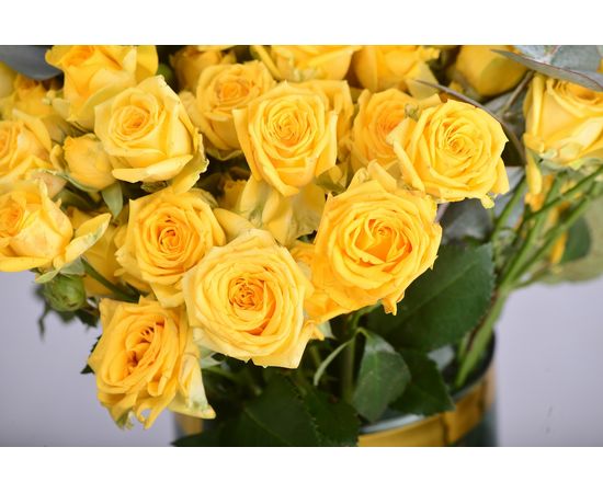 Yellow Baby Roses in Plam Spring Vase